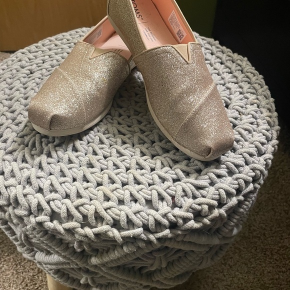 Sparkling Slip-On Shoes - Picture 1 of 4